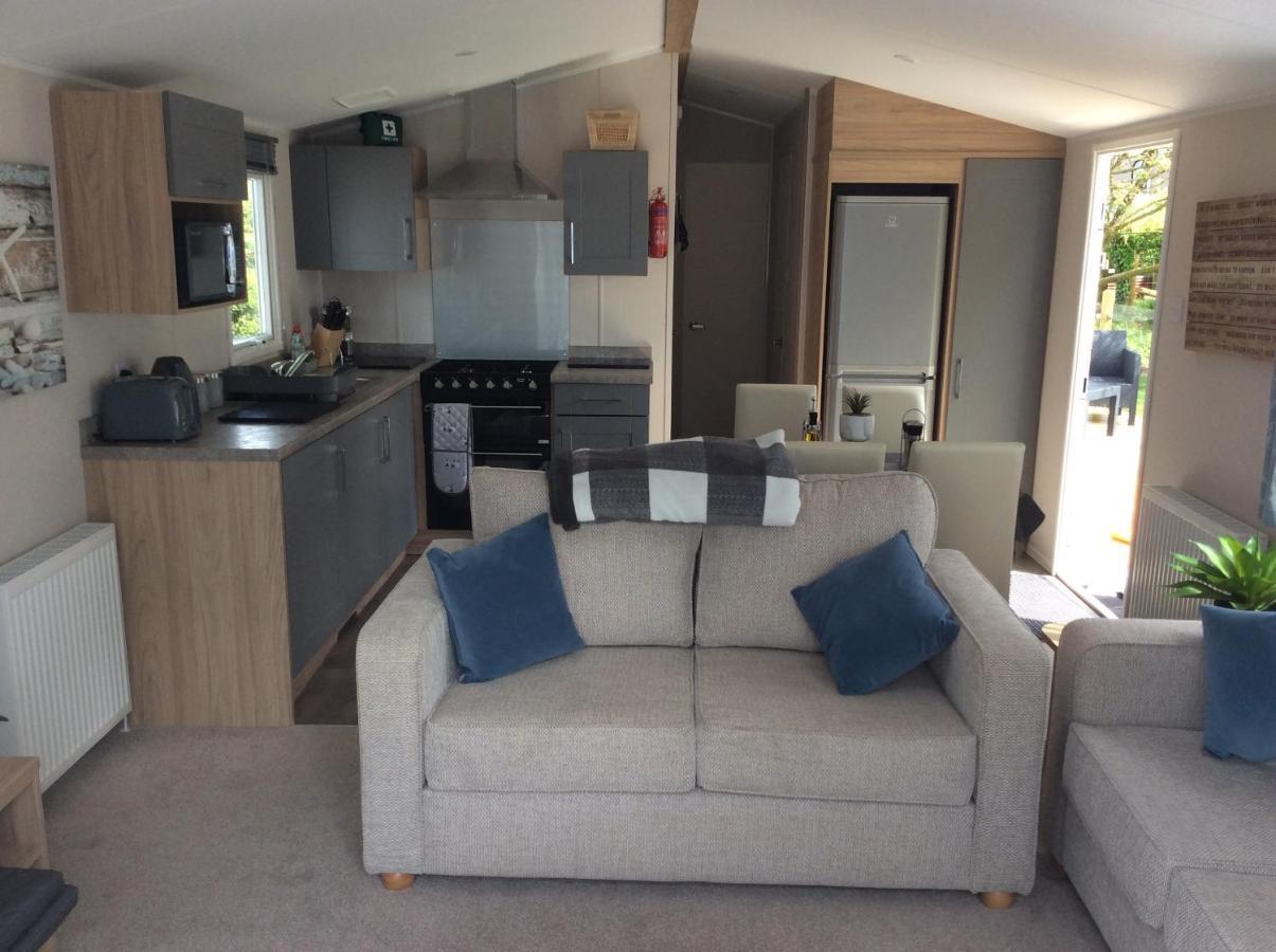Lake District Cumbria Gilcrux Solway Firth Cabin Wigton Exterior photo