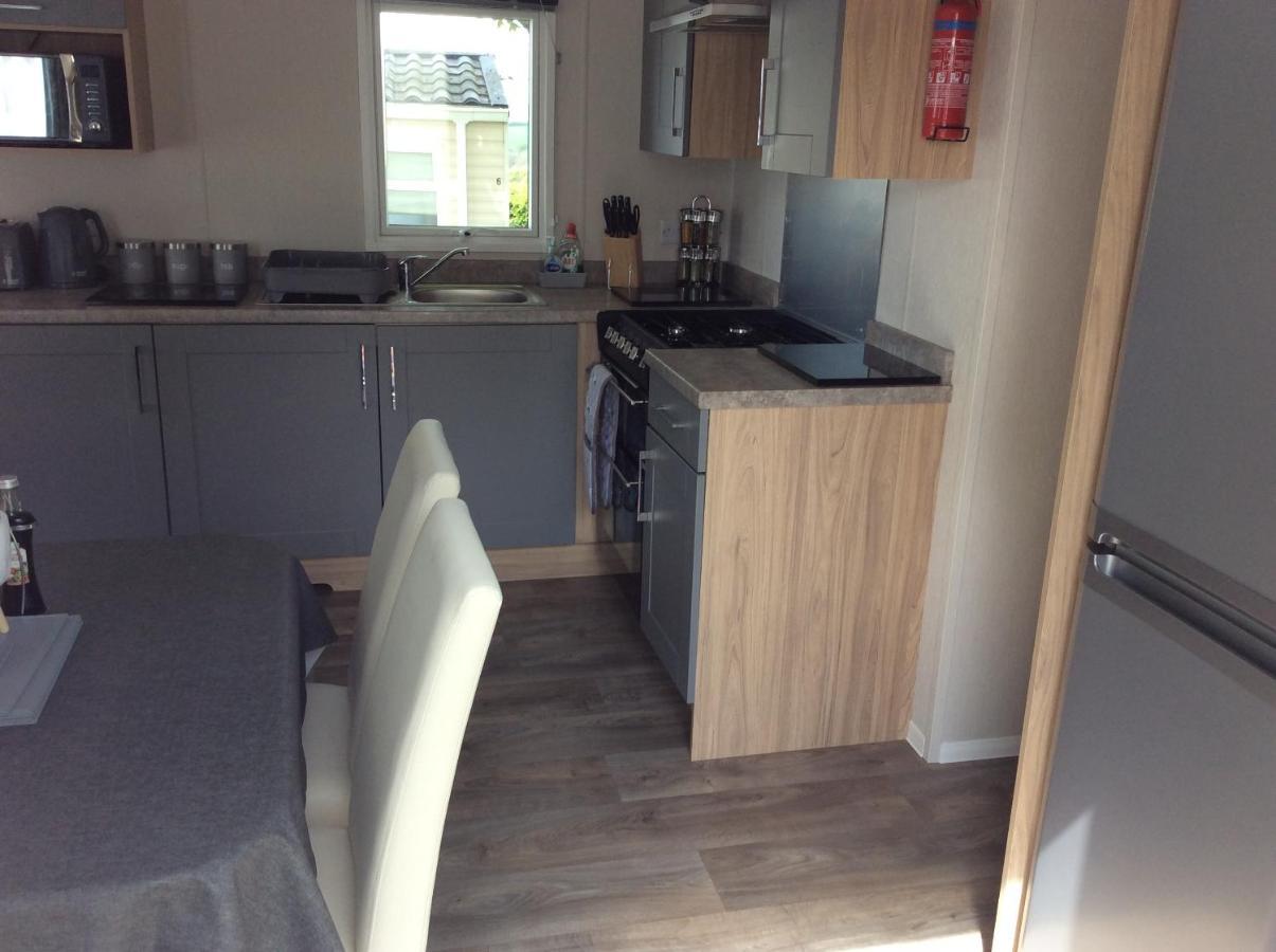 Lake District Cumbria Gilcrux Solway Firth Cabin Wigton Exterior photo